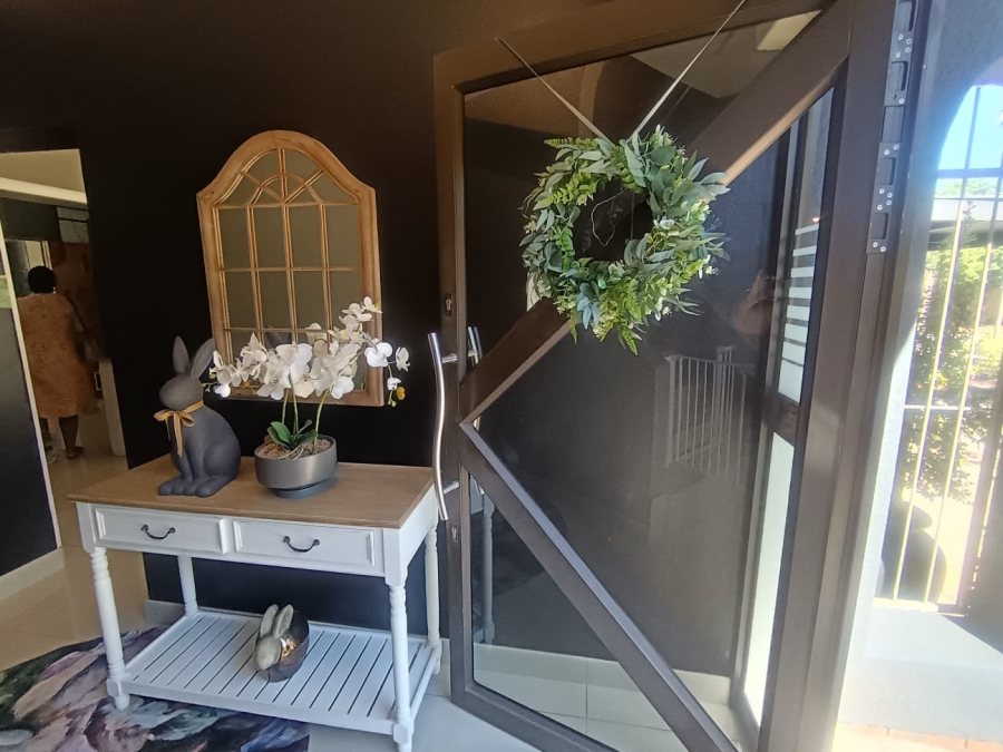 4 Bedroom Property for Sale in Hillcrest Northern Cape